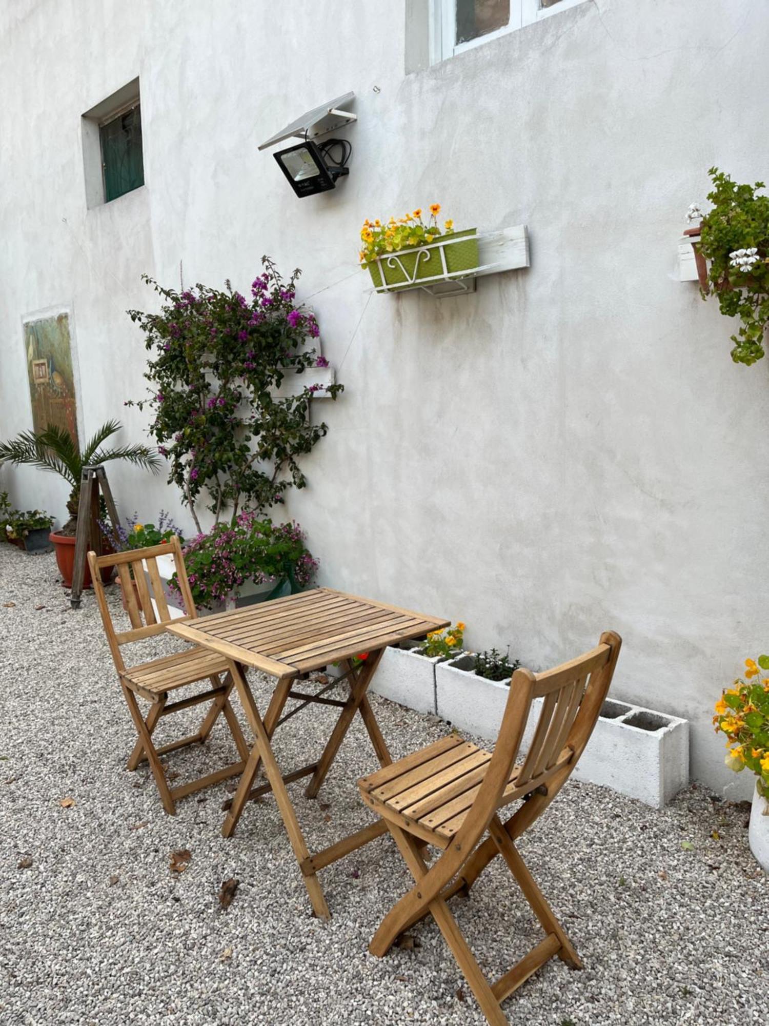 Hotel Porta Anfiteatro Pompei Esterno foto