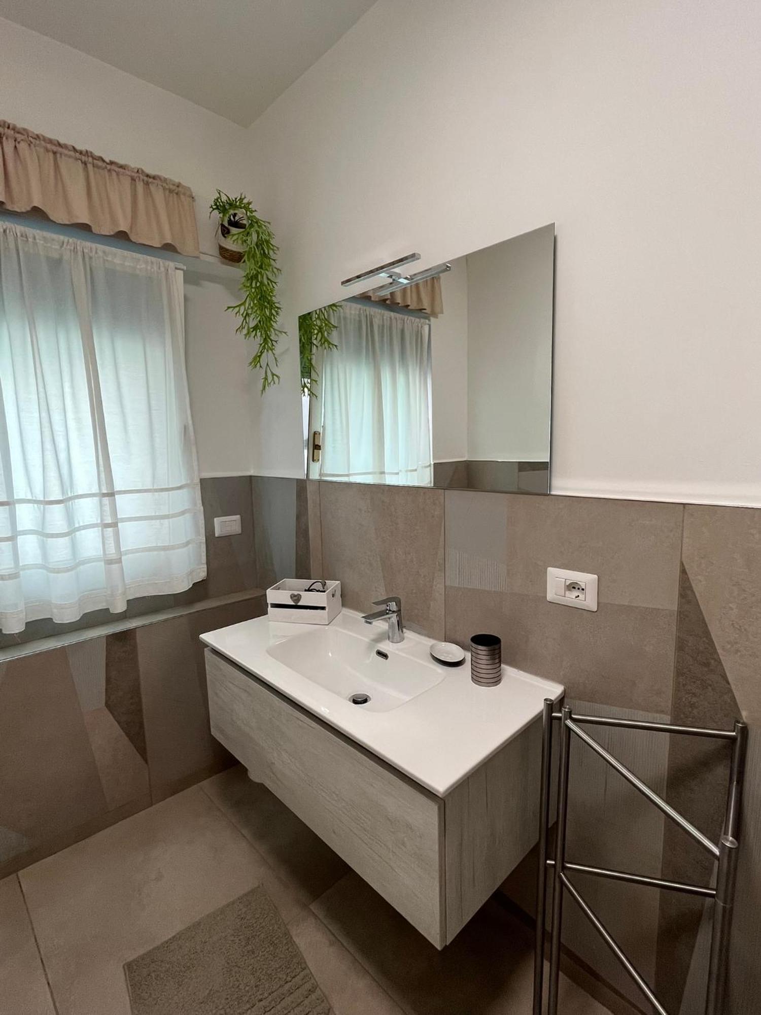 Hotel Porta Anfiteatro Pompei Esterno foto