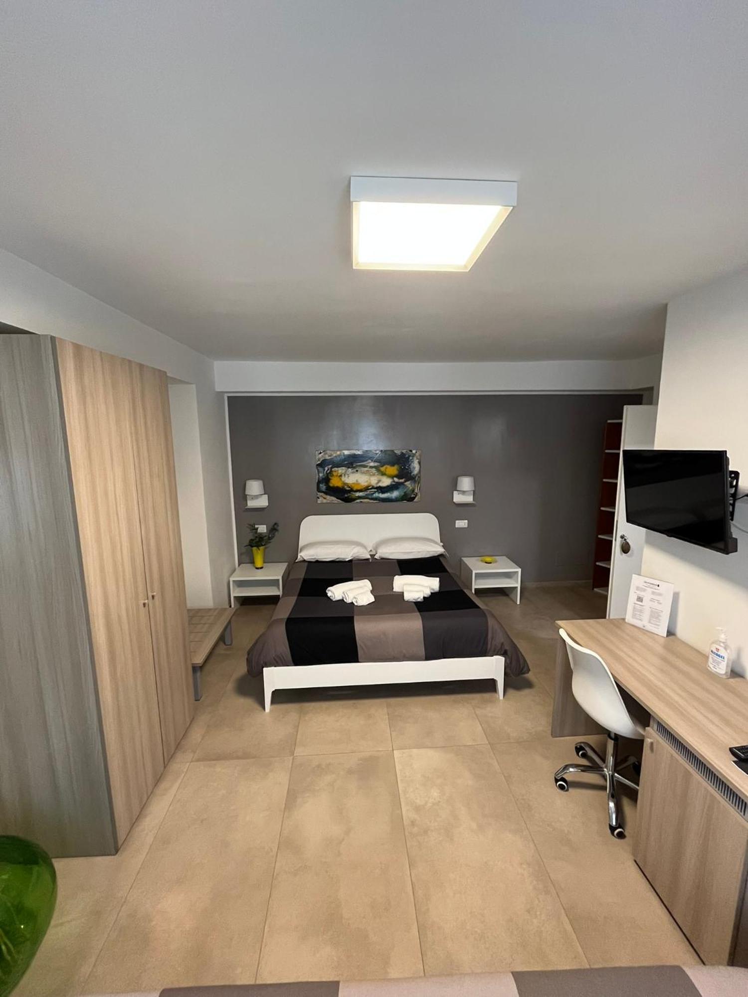 Hotel Porta Anfiteatro Pompei Esterno foto