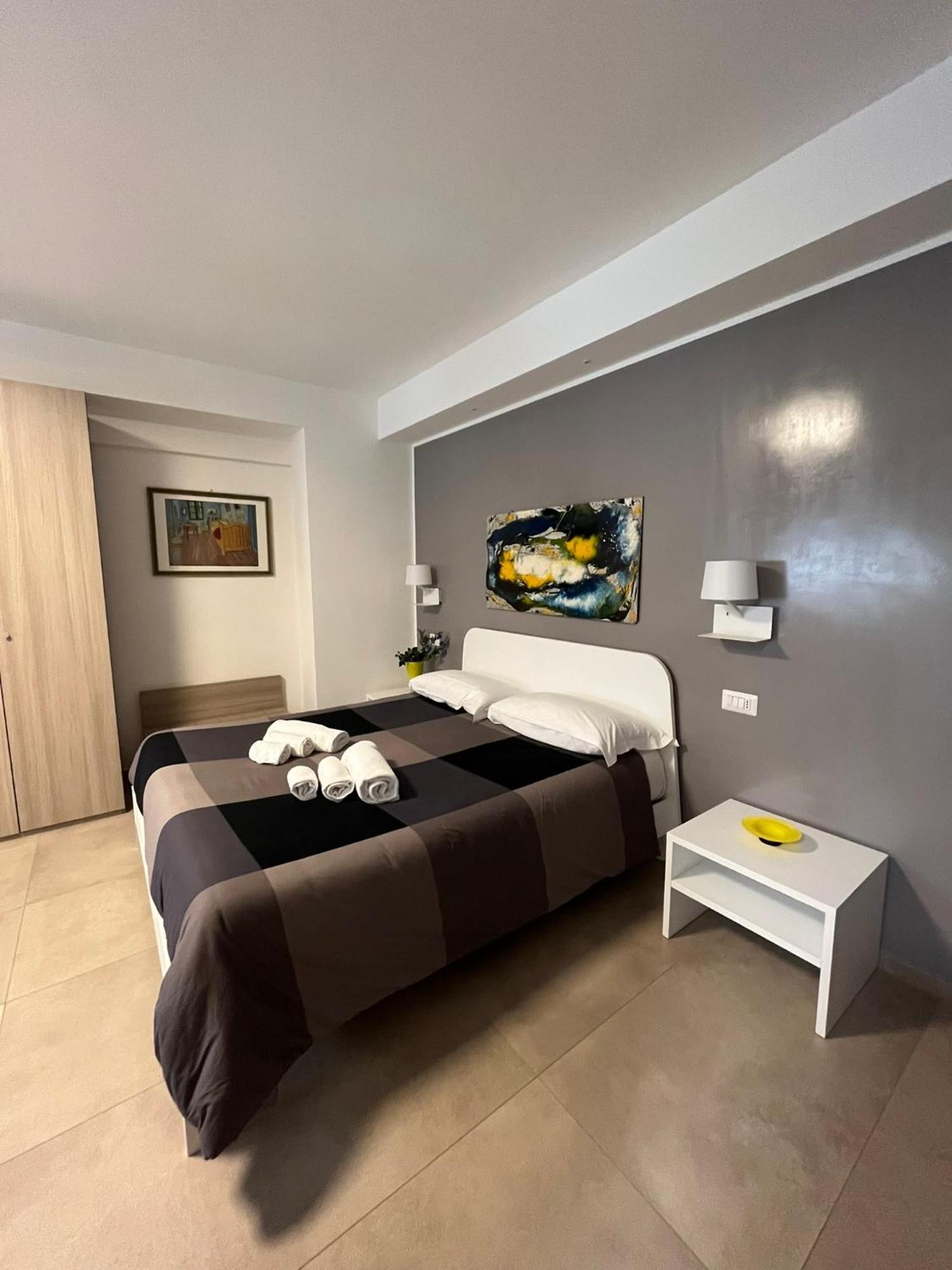 Hotel Porta Anfiteatro Pompei Esterno foto