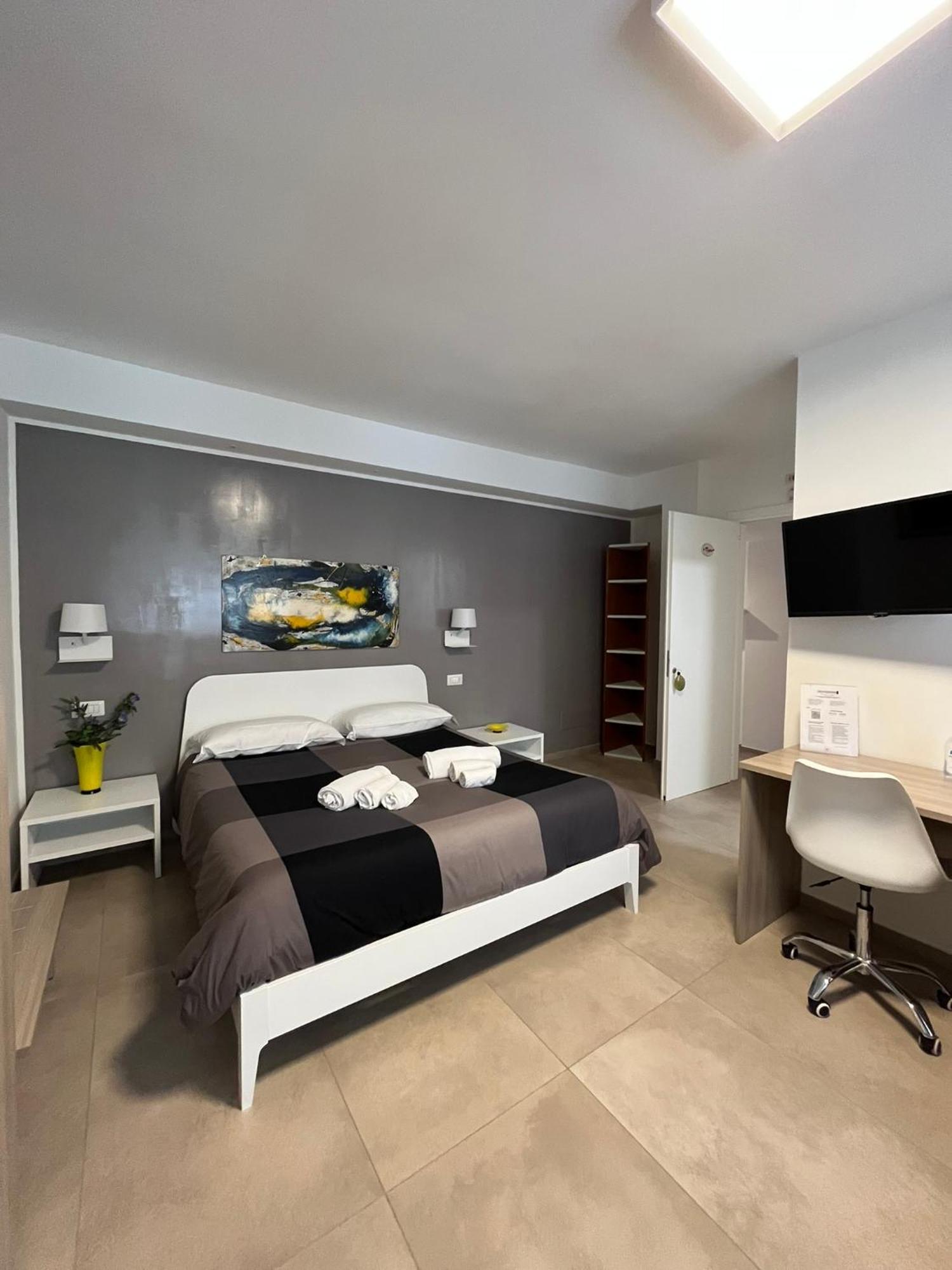 Hotel Porta Anfiteatro Pompei Esterno foto