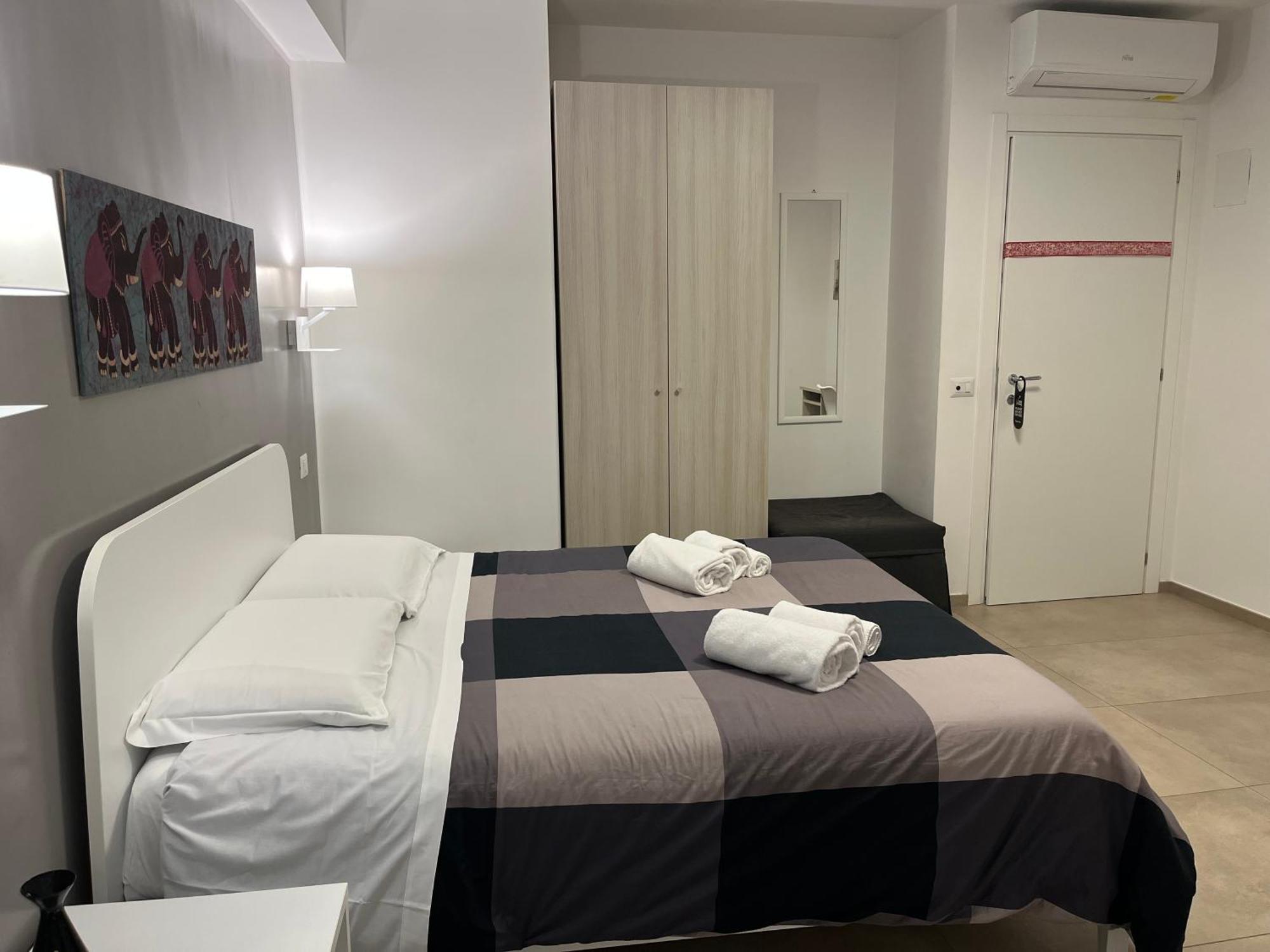 Hotel Porta Anfiteatro Pompei Esterno foto